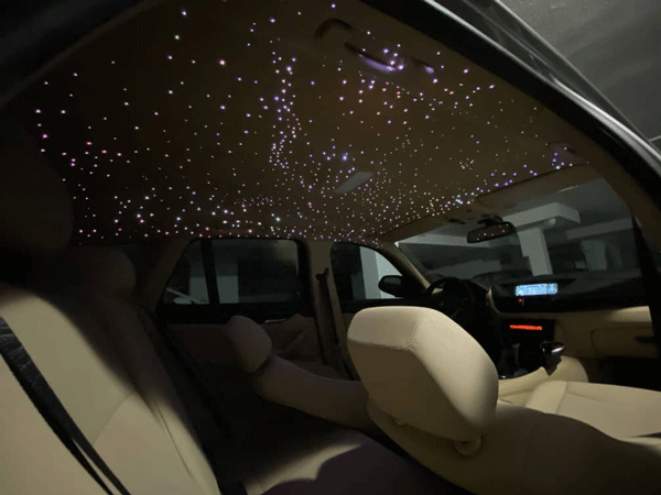 سقف کهکشانی خودرو اصفهان- دیتیلینگ خودرو بهرامی