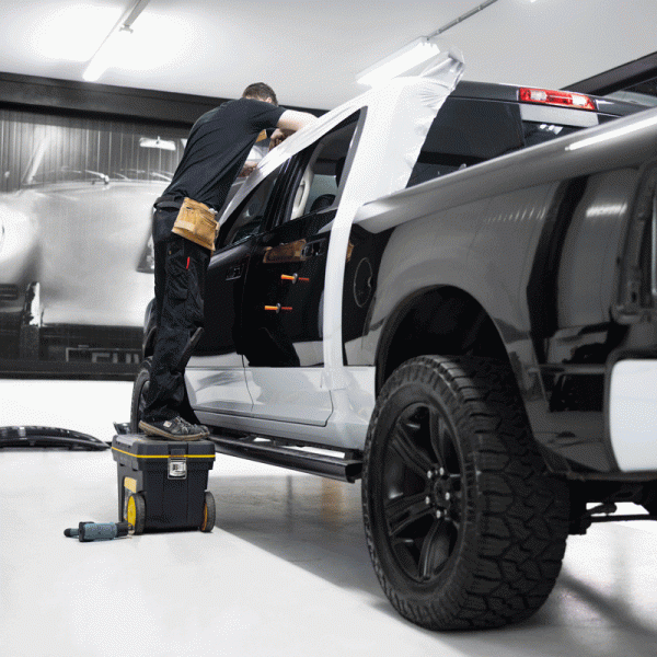 بازسازی خودرو در اصفهان - دیتیلینگ خودرو بهرامی