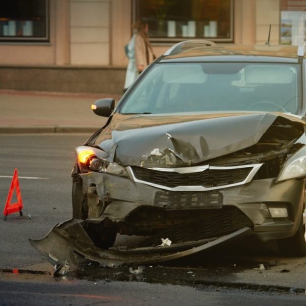 چگونه خودرو تصادفی را به حالت فابریک بازگردانیم؟(راهنمای جامع بازسازی خودرو در اصفهان)