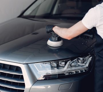 راهنمای کامل پولیش خودرو - چه زمانی به دیتیلینگ خودرو در اصفهان نیاز دارید؟